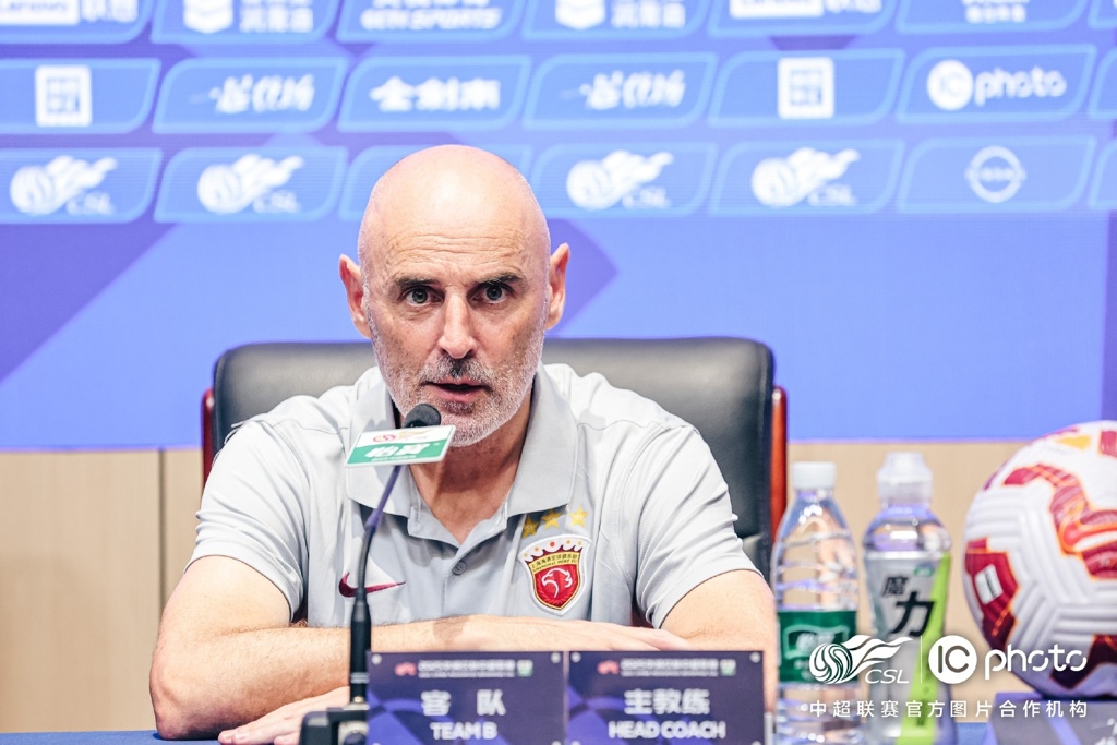 穆斯卡特：不要给予蒯纪闻、李新翔太大压力，不要拔苗助长