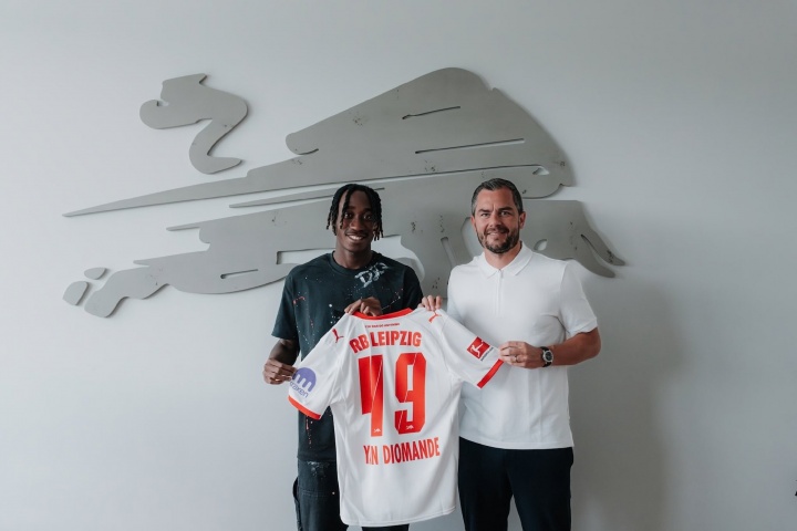 疯狂刮彩票丨莱比锡红牛已花9200万欧签下6名小妖，最大22岁