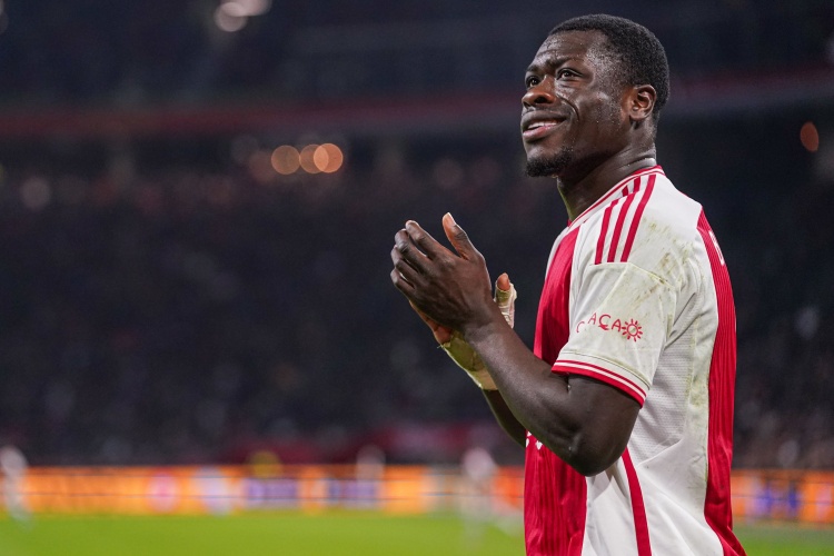 荷媒：阿贾克斯前锋布罗比长期遭勒索，汽车爆炸&一位朋友被枪击