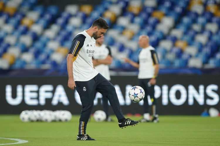 小安切洛蒂：我的姓氏非常沉重，就像马尔蒂尼这个姓氏也同样沉重