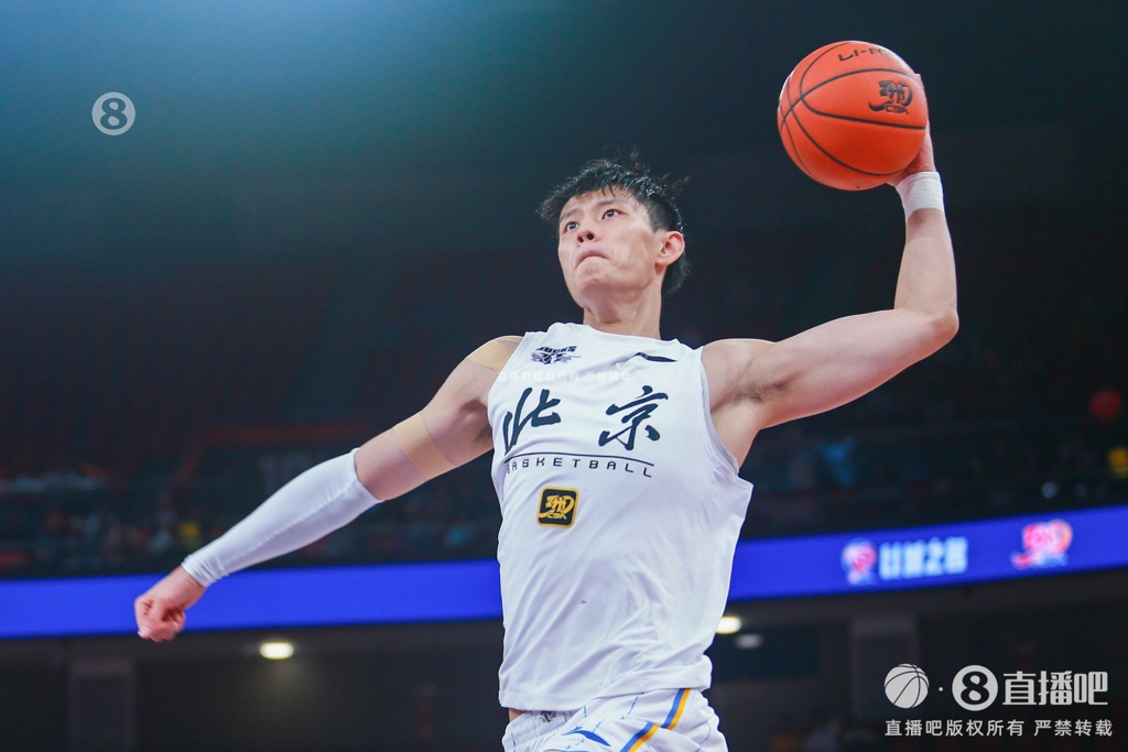 季后赛“北京德比”令北京球迷感到兴奋 廖三宁&曾凡博逐渐成核心